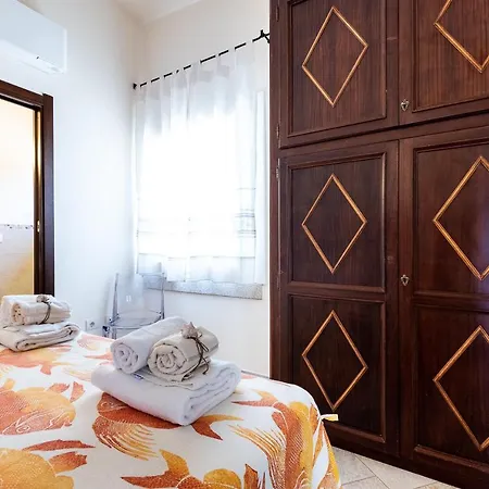 Sleeps 10 Pool Air Con Wifi *
