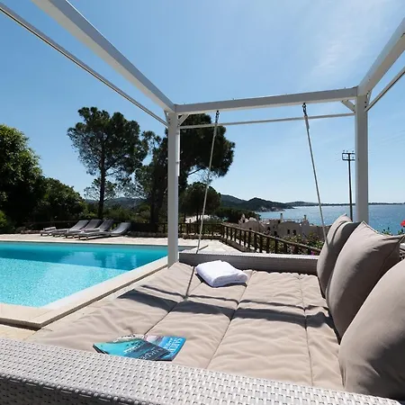 Sleeps 10 Pool Air Con Wifi Villa *