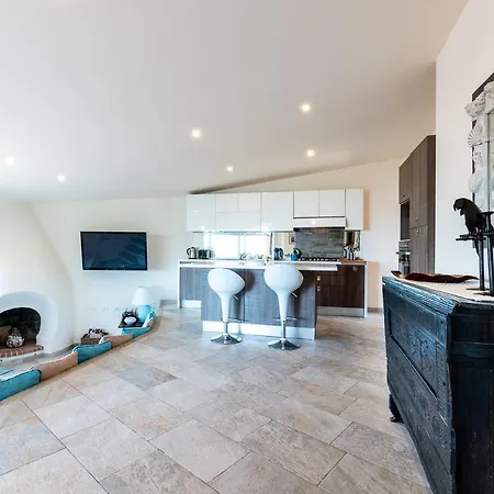 Sleeps 10 Pool Air Con Wifi Villa *